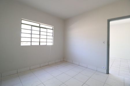 Casa para alugar com 75m², 2 quartos e 1 vagaQuarto 1