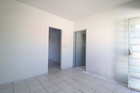Casa para alugar com 75m², 2 quartos e 1 vagaSala