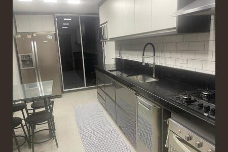 Apartamento à venda com 107m², 3 quartos e 3 vagas Apartamento à venda com 107m², 3 quartos e 3 vagasCozinha