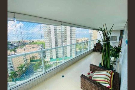 Apartamento para alugar com 111m², 3 quartos e 2 vagas Apartamento para alugar com 111m², 3 quartos e 2 vagasSacada