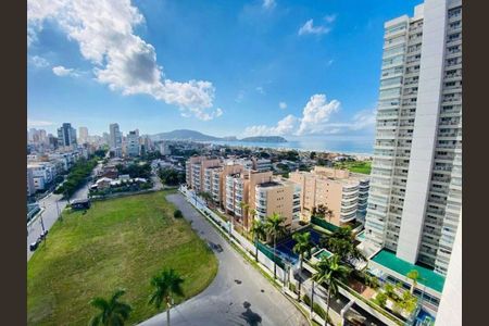 Apartamento para alugar com 111m², 3 quartos e 2 vagas