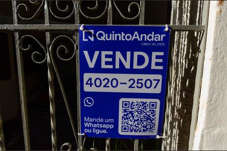 Casa à venda com 104m², 4 quartos e sem vagaFachada