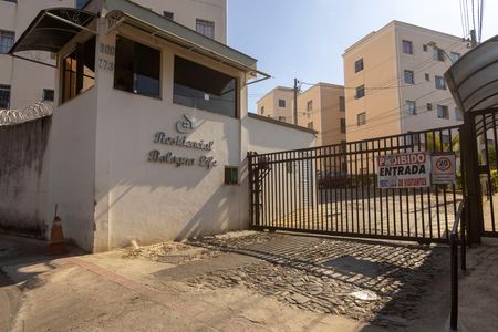 Apartamento para alugar com 48m², 2 quartos e 1 vaga Apartamento para alugar com 48m², 2 quartos e 1 vagaFachada