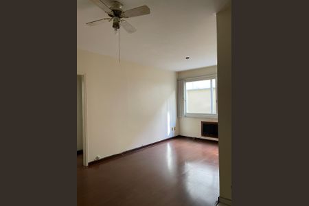 Apartamento à venda com 49m², 1 quarto e sem vagaSala