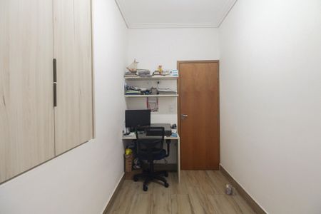 Casa de condomínio à venda com 45m², 2 quartos e 1 vaga Casa de condomínio à venda com 45m², 2 quartos e 1 vagaQuarto 2