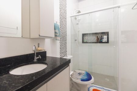 Casa de condomínio à venda com 45m², 2 quartos e 1 vaga Casa de condomínio à venda com 45m², 2 quartos e 1 vagaBanheiro