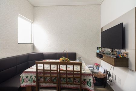 Casa de condomínio à venda com 45m², 2 quartos e 1 vaga Casa de condomínio à venda com 45m², 2 quartos e 1 vagaSala