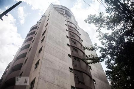 Apartamento à venda com 77m², 1 quarto e 1 vagaFachada