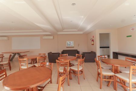 Apartamento à venda com 86m², 3 quartos e 2 vagas Apartamento à venda com 86m², 3 quartos e 2 vagasÁrea comum - Piscina