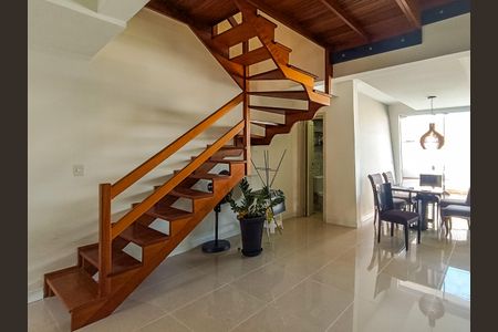Sala de casa à venda com 3 quartos, 157m² em Aberta dos Morros, Porto Alegre