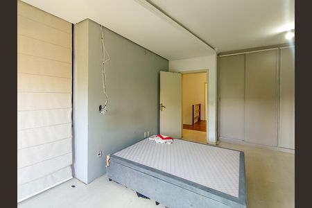 Casa à venda com 157m², 3 quartos e 2 vagas Casa à venda com 157m², 3 quartos e 2 vagasSuíte