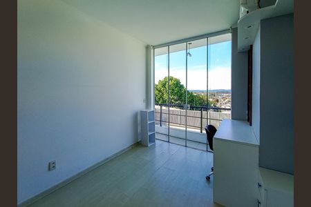 Casa à venda com 157m², 3 quartos e 2 vagas Casa à venda com 157m², 3 quartos e 2 vagasQuarto 1
