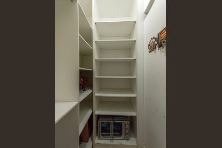 Casa à venda com 157m², 3 quartos e 2 vagas Casa à venda com 157m², 3 quartos e 2 vagasÁrea de Serviço