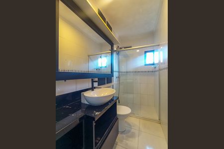 Casa à venda com 157m², 3 quartos e 2 vagas Casa à venda com 157m², 3 quartos e 2 vagasBanheiro da Suíte