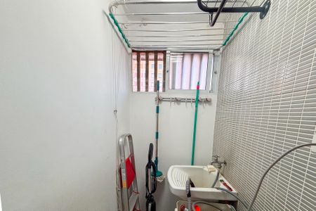 Apartamento à venda com 45m², 1 quarto e sem vagaÁrea de Serviço