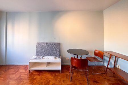 Apartamento à venda com 45m², 1 quarto e sem vagaSala