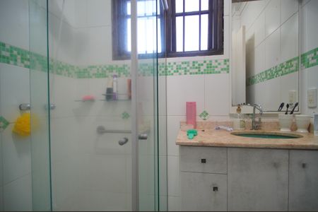 Casa à venda com 249m², 4 quartos e 5 vagasBanheiro Social