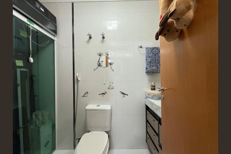 Apartamento à venda com 467m², 4 quartos e 3 vagasBanheiro da Suíte 2