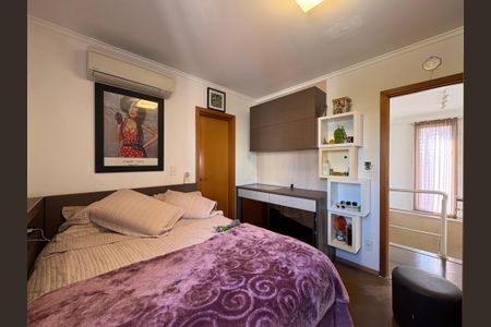 Apartamento à venda com 467m², 4 quartos e 3 vagasSuite 2