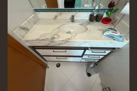 Apartamento à venda com 467m², 4 quartos e 3 vagasBanheiro da Suíte 1