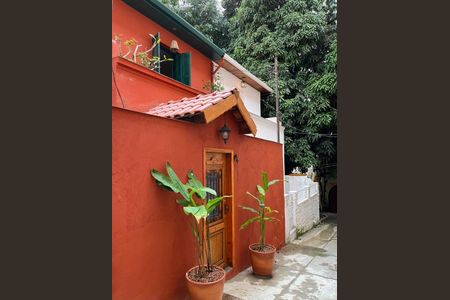 Casa à venda com 76m², 2 quartos e sem vaga Casa à venda com 76m², 2 quartos e sem vagaFoto 02