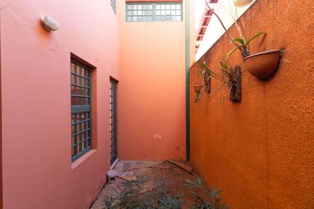 Casa à venda com 257m², 3 quartos e 2 vagas Casa à venda com 257m², 3 quartos e 2 vagasvaranda