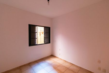 Casa à venda com 257m², 3 quartos e 2 vagas Casa à venda com 257m², 3 quartos e 2 vagasQuarto 01