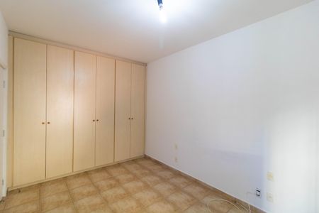 Casa à venda com 257m², 3 quartos e 2 vagas Casa à venda com 257m², 3 quartos e 2 vagasQuarto 02