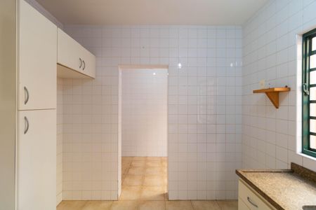 Casa à venda com 257m², 3 quartos e 2 vagas Casa à venda com 257m², 3 quartos e 2 vagasCozinha