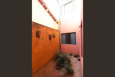 Casa à venda com 257m², 3 quartos e 2 vagas Casa à venda com 257m², 3 quartos e 2 vagasvaranda