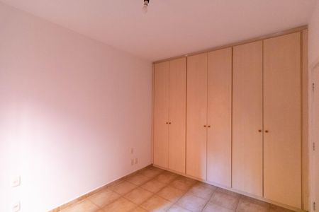 Casa à venda com 257m², 3 quartos e 2 vagas Casa à venda com 257m², 3 quartos e 2 vagasQuarto 01