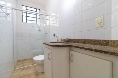 Casa à venda com 257m², 3 quartos e 2 vagas Casa à venda com 257m², 3 quartos e 2 vagasBanheiro