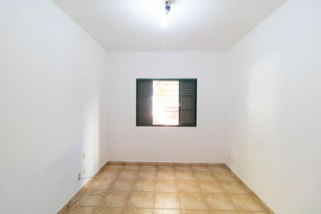 Casa à venda com 257m², 3 quartos e 2 vagas Casa à venda com 257m², 3 quartos e 2 vagasQuarto 02