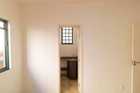 Casa à venda com 257m², 3 quartos e 2 vagas Casa à venda com 257m², 3 quartos e 2 vagasQuarto 01 da Casa 02 (Sobrado)