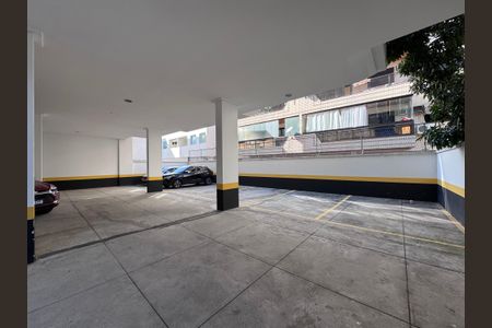 Apartamento à venda com 198m², 3 quartos e 2 vagas Apartamento à venda com 198m², 3 quartos e 2 vagasÁrea comum