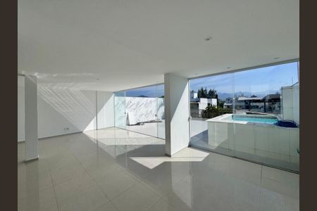 Apartamento à venda com 198m², 3 quartos e 2 vagas Apartamento à venda com 198m², 3 quartos e 2 vagasSala