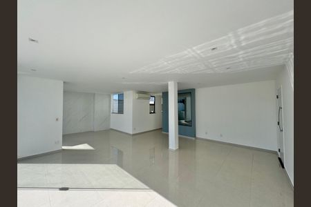 Apartamento à venda com 198m², 3 quartos e 2 vagas Apartamento à venda com 198m², 3 quartos e 2 vagasSala