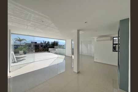 Apartamento à venda com 198m², 3 quartos e 2 vagas Apartamento à venda com 198m², 3 quartos e 2 vagasSala