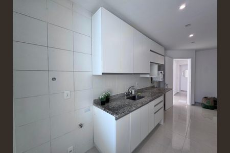Apartamento à venda com 198m², 3 quartos e 2 vagas Apartamento à venda com 198m², 3 quartos e 2 vagasCozinha