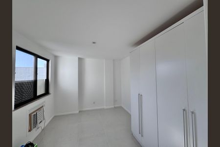 Apartamento à venda com 198m², 3 quartos e 2 vagas Apartamento à venda com 198m², 3 quartos e 2 vagasQuarto 1