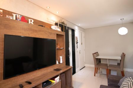Apartamento à venda com 47m², 2 quartos e 1 vaga Apartamento à venda com 47m², 2 quartos e 1 vagaSala