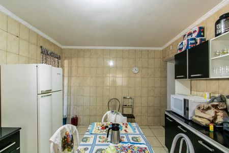 Casa à venda com 300m², 4 quartos e 2 vagas Casa à venda com 300m², 4 quartos e 2 vagasCozinha