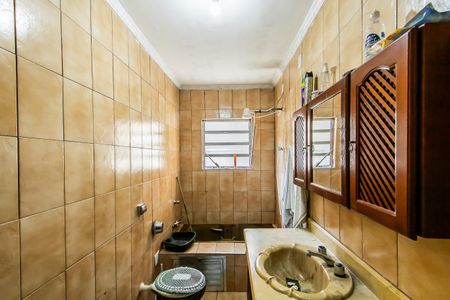 Casa à venda com 300m², 4 quartos e 2 vagas Casa à venda com 300m², 4 quartos e 2 vagasBanheiro