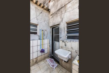 Casa à venda com 300m², 4 quartos e 2 vagas Casa à venda com 300m², 4 quartos e 2 vagasÁrea de Serviço