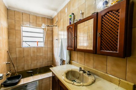 Casa à venda com 300m², 4 quartos e 2 vagas Casa à venda com 300m², 4 quartos e 2 vagasBanheiro