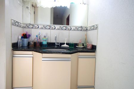 Casa à venda com 208m², 3 quartos e 2 vagasBanheiro