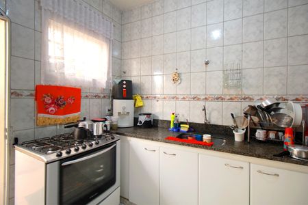 Casa à venda com 208m², 3 quartos e 2 vagasCozinha
