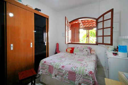 Casa à venda com 208m², 3 quartos e 2 vagasQuarto 2