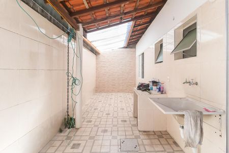 Casa de condomínio para alugar com 49m², 2 quartos e 3 vagas Casa de condomínio para alugar com 49m², 2 quartos e 3 vagasÁrea de Serviço/Quintal dos Fundos