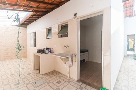 Casa de condomínio para alugar com 49m², 2 quartos e 3 vagas Casa de condomínio para alugar com 49m², 2 quartos e 3 vagasÁrea de Serviço/Quintal dos Fundos